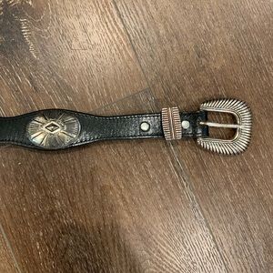 Dun Dee Silver Leather Concho Belt